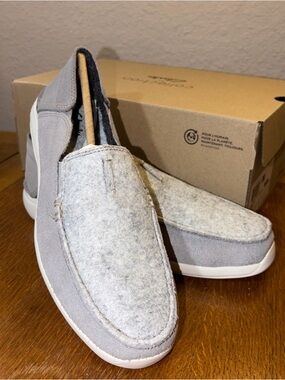 Clarks Gray Felt & Suede Slip-On Loafers